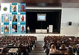 Granada se consolida como punto de encuentro del pensamiento educativo pese a la lluvia