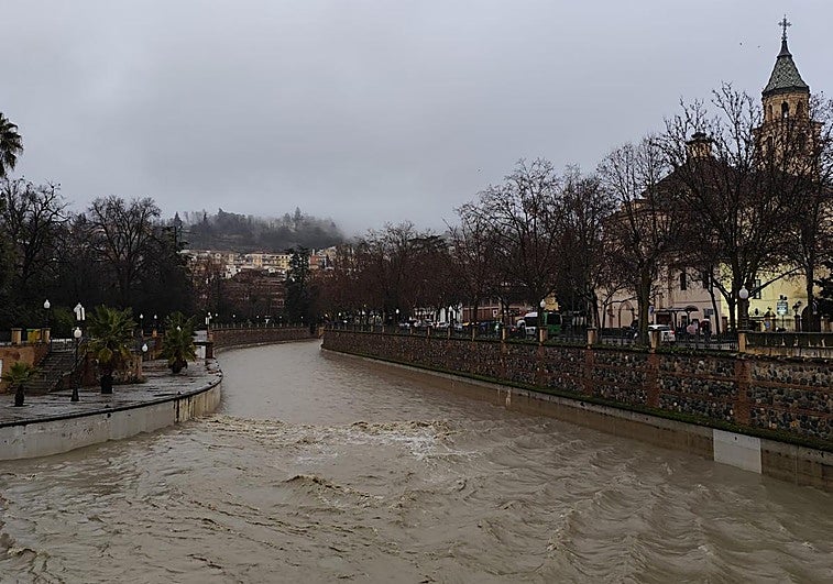 Alertan del incremento notable del caudal del Genil durante la tarde del martes