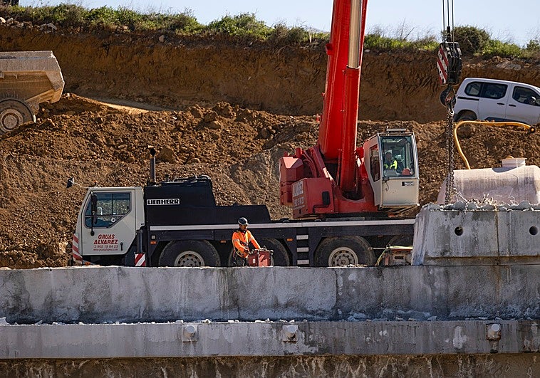 Un nuevo retraso del arreglo del tramo de Álora aplaza la recuperación del Granada-Barcelona