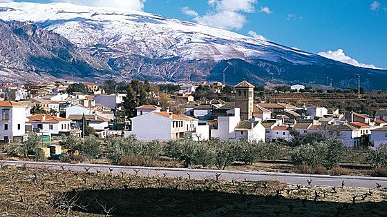 Exámenes custodiados en casa, sin guardar el anonimato y un tribunal con policías investigados en Villamena