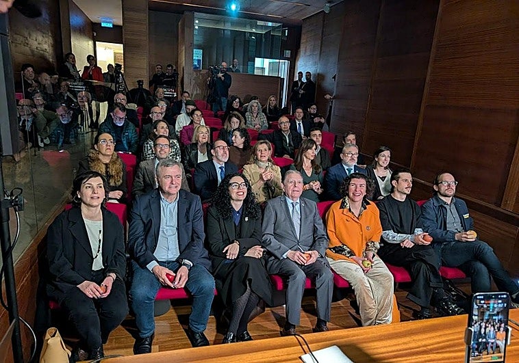 Las candidaturas a capital cultural cosechan apoyos dispares en sus entornos