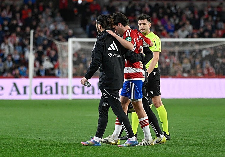 Bajas y dudas en el Granada CF