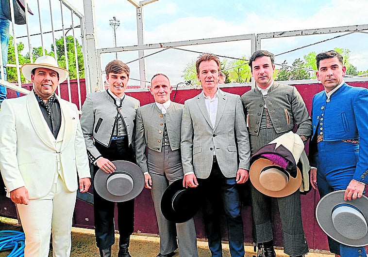 Trofeos de mucho mérito en el festival de toreros granadinos de Santa Fe