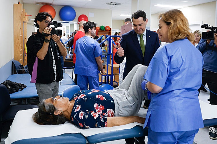 Maratón de inauguraciones en el último día permitido