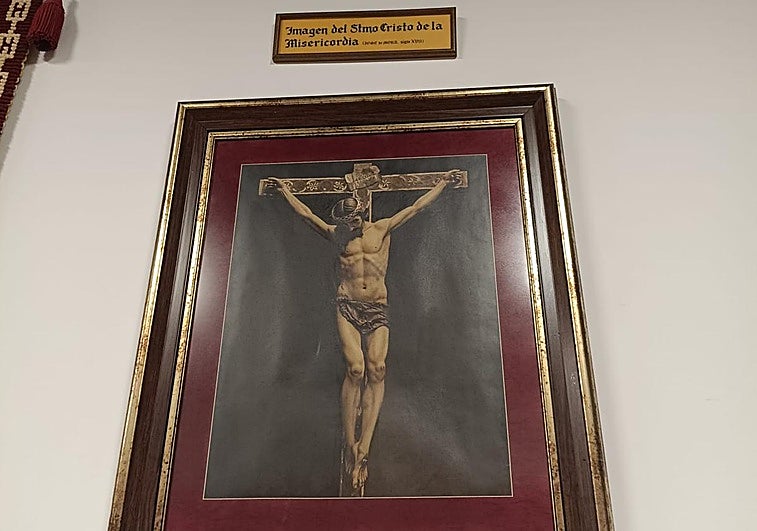 La mujer que ha hecho historia como primera Hermana Mayor del Silencio en sus 100 años