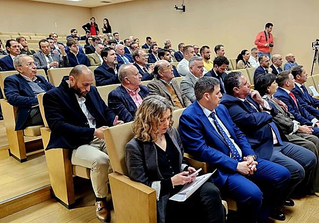 Mapfre presenta su nueva identidad corporativa en Granada | Ideal