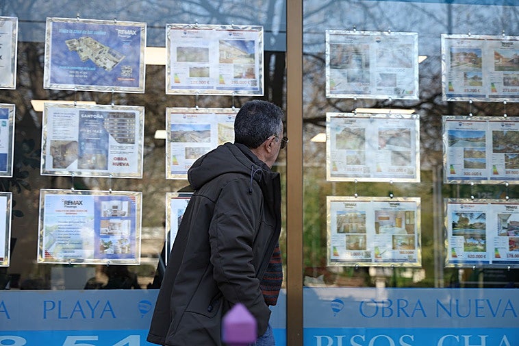 Aviso a los dueños de pisos de alquiler en Andalucía: obligados a pagar intereses si no cumplen este requisito