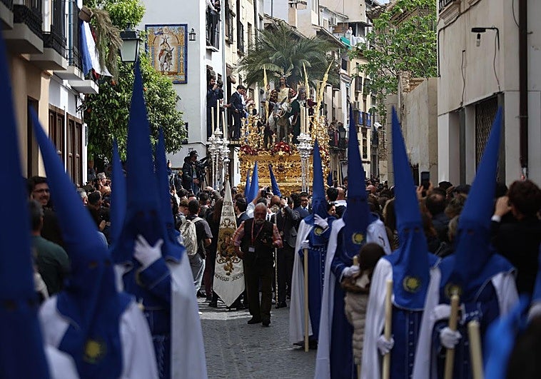 Meteorólogos abren la puerta a una pequeña probabilidad de lluvia el Domingo de Ramos en Granada