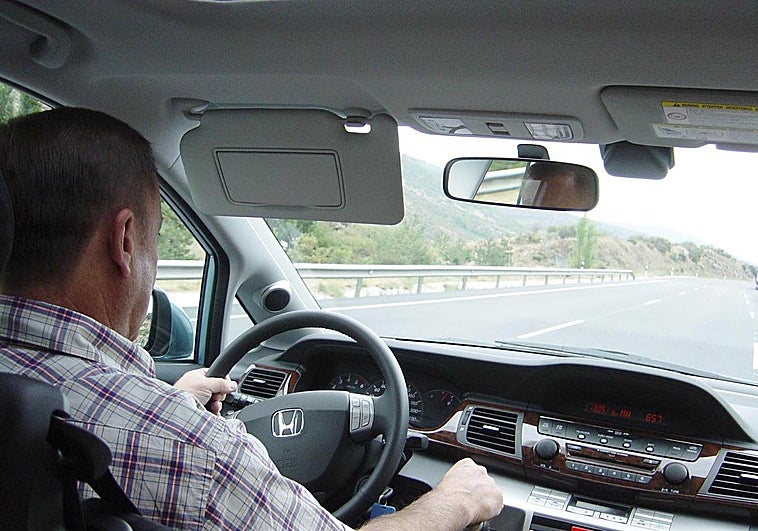 El truco de la DGT para ahorrar gasolina: «Está comprobado que entre el 30 y el 50%»