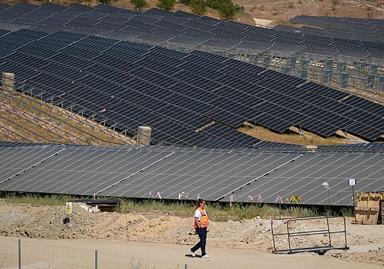 Iberdrola impulsa la hibridación de renovables: los cuatro nuevos macroproyectos para Granada