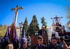 Rezo de las tres de la tarde al Cristo de los Favores