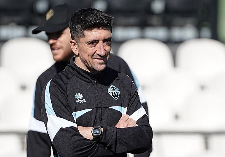 Pablo Hernández: «El Granada CF aprieta mucho físicamente»