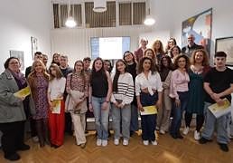 La poesía juvenil se escucha en el Ateneo en boca de sus creadores