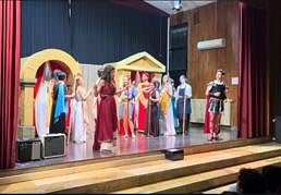 El grupo Polytropon del IES Manuel de Falla presentará su ‘Miles gloriosus’ en Albox y Maracena