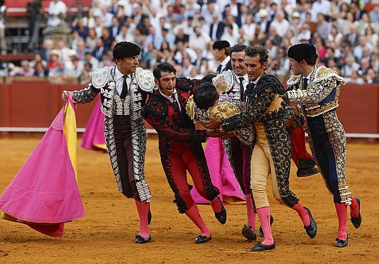 «La cornada de Morante puede tener un pronóstico razonablemente favorable si no se producen complicaciones»