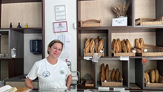 La receta secreta de esta panadería granadina que tiene 111 años: «Nada que ver con el pan hecho en tres horas»