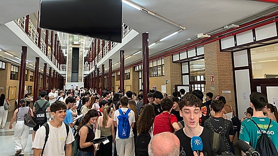 Educación, Cernuda y Martín Gaite en el primer examen de la PAU 'antifraude'