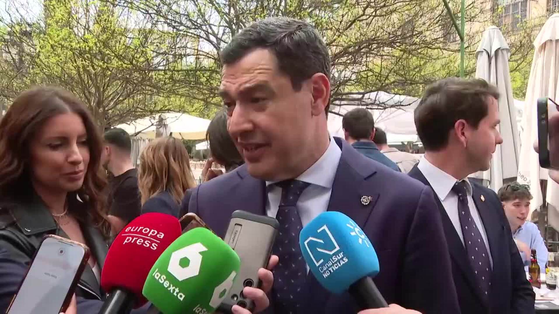 Moreno pide localizar y responsabilizar a quienes cantaron contra musulmanes en España-Egipto