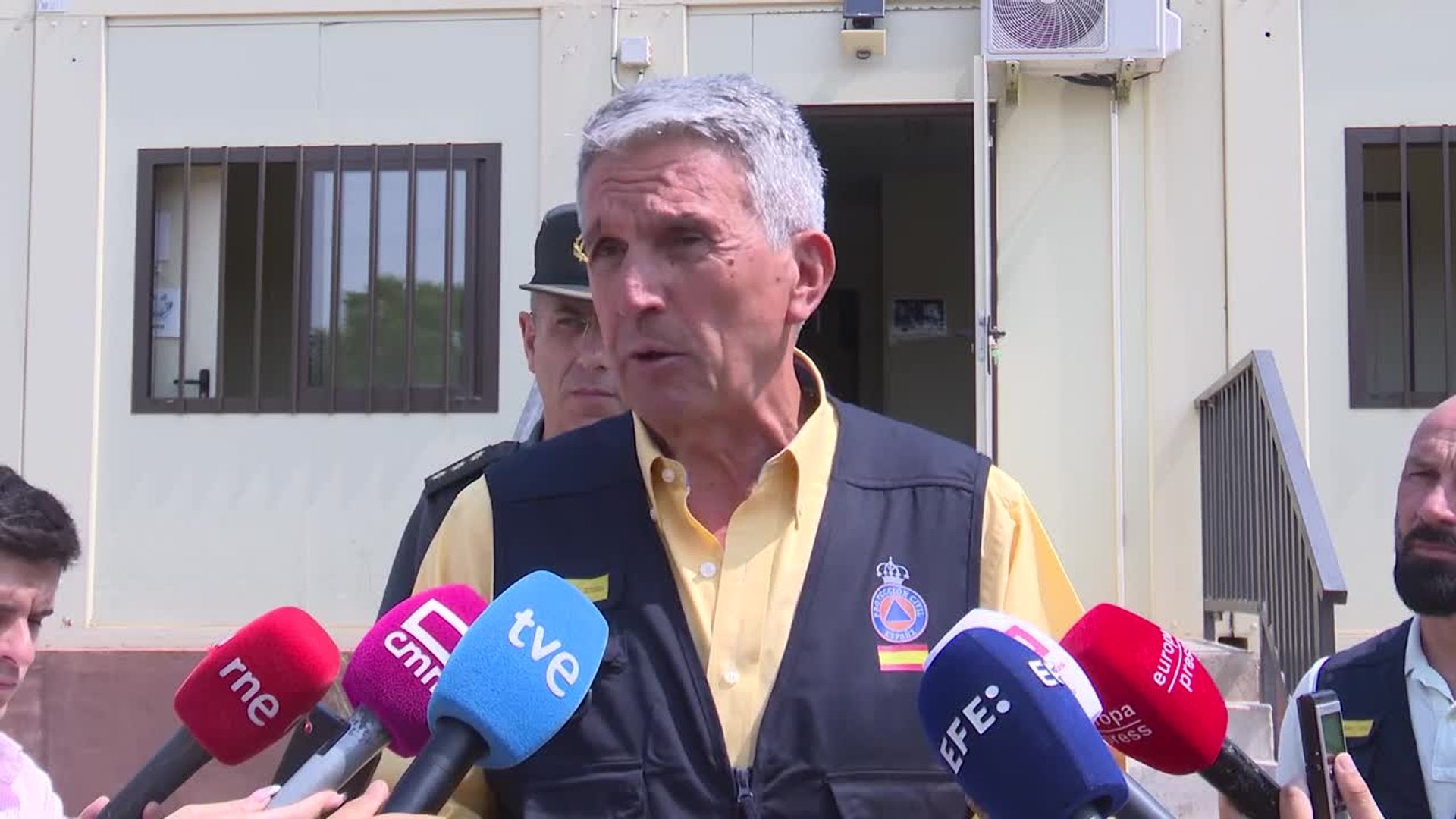 El frente toledano del incendio de Ávila está "a 200 metros" de quedar consolidado
