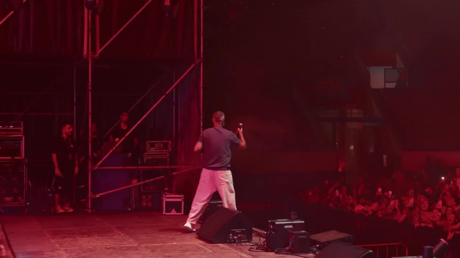 Juan Magán convierte Algeciras en una pista de baile al ritmo del electrolatino