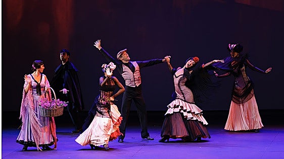 Elegancia y respeto por la tradición en el tributo de Najarro a La Argentina