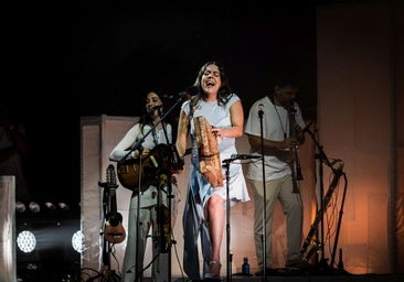 Valeria Castro, todo pundonor, sobre el escenario del ciclo 1001 Músicas.
