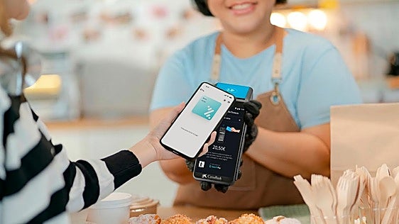 El aviso de CaixaBank a sus clientes por el pago en tiendas con Bizum Pay