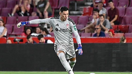 «Raúl Lizoain es un portero más sobrio que Luca Zidane»