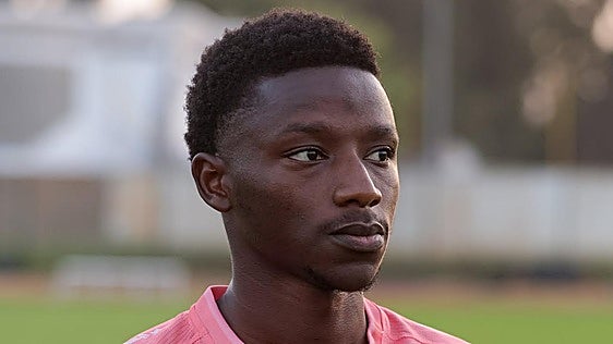 Baïla Diallo trabaja con Mauritania aun sin el alta deportiva con el Granada CF