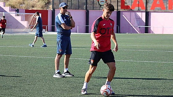 José Miguel Campos: «Guardo mucho cariño al Granada CF, que vendrá a ganar y no de vacaciones»