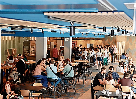 Nueva imagen y gerencia para la cafetería 'central' de la Universidad de Almería