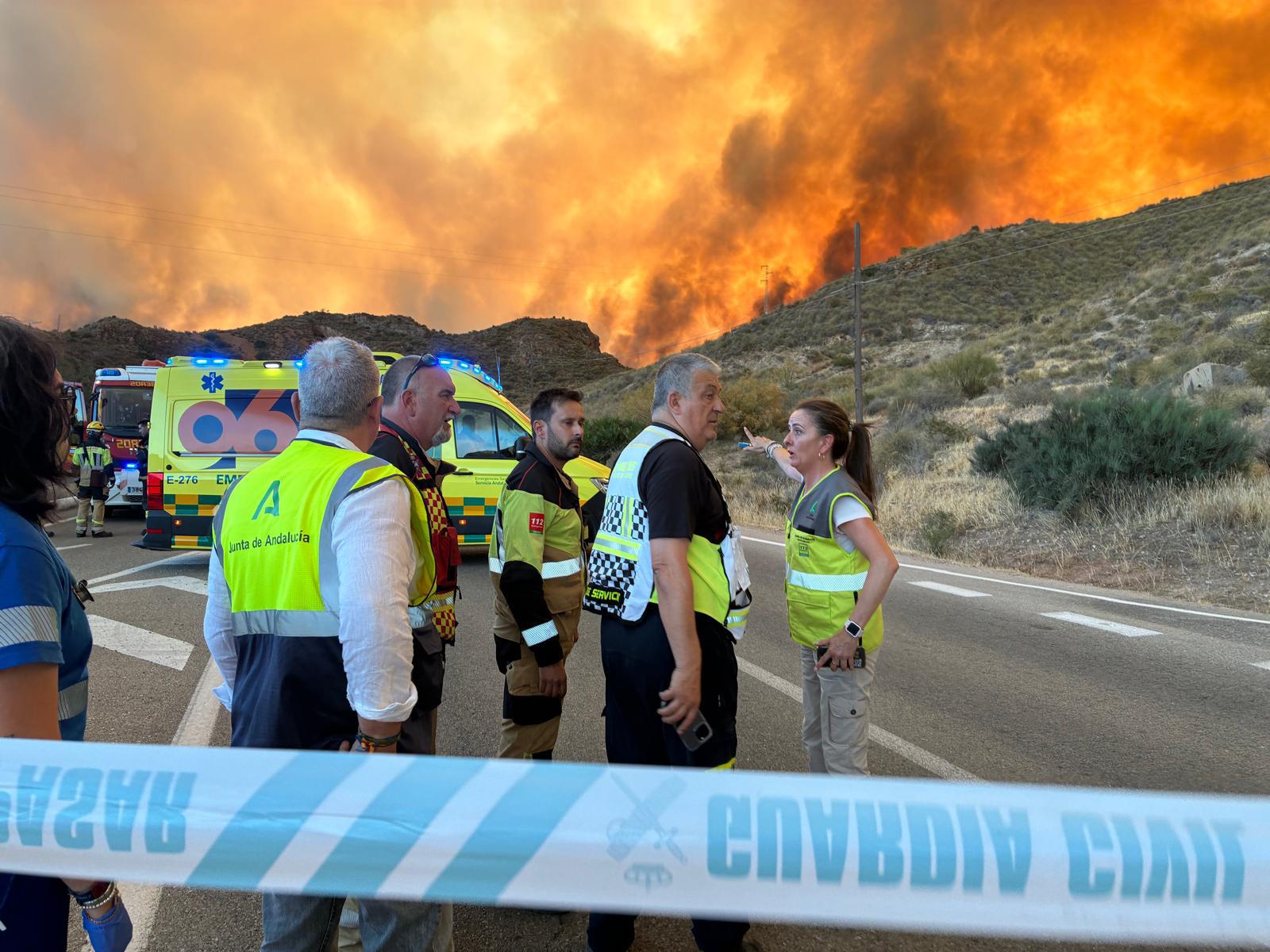 El operativo se activó al conocerse el incendio.