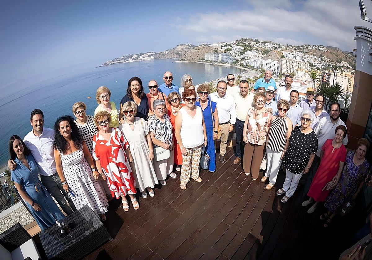 Foto de familia del acto de presentación