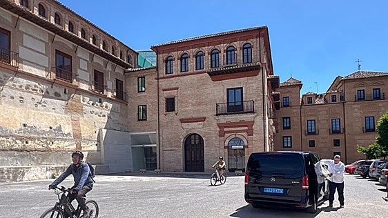 Granada da luz verde a los estudios para convertir en hotel la Abadía del Sacromonte