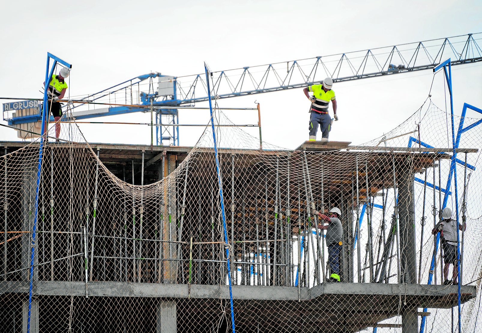 Ttrabajadores de la construcción, en el tajo.