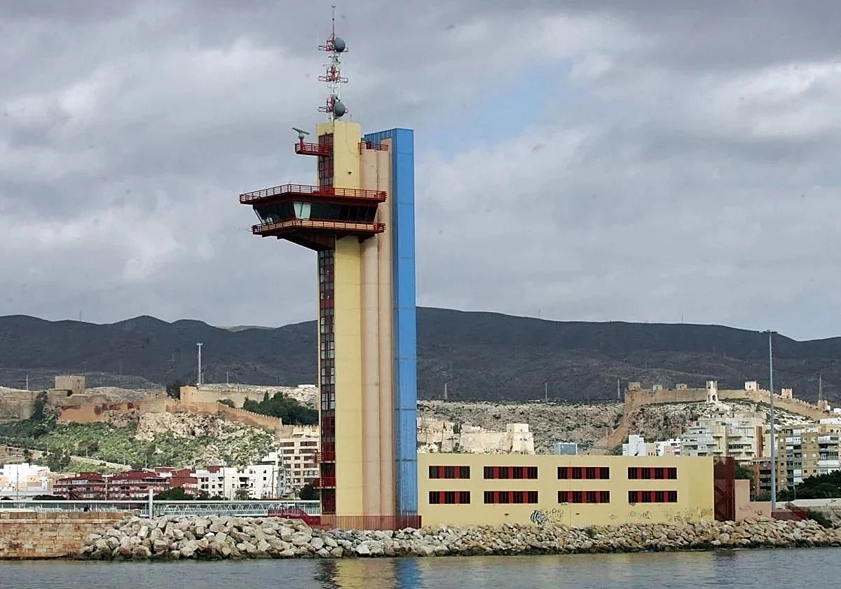 Denuncian «falta de seguridad» en los accesos a la torre de Salvamento