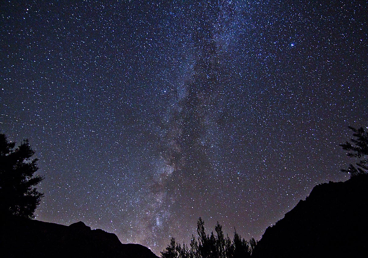 Puesta en valor de la calidad del cielo nocturno en Jaén desde la UNIA