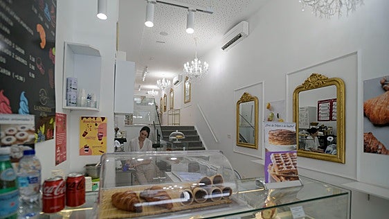 La pastelería francesa más famosa de Granada se convierte en franquicia: «Queremos seguir creciendo»