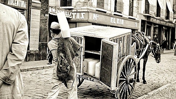 La imagen de 1950 de un nevero en Granada como origen de lo que luego fue Puleva