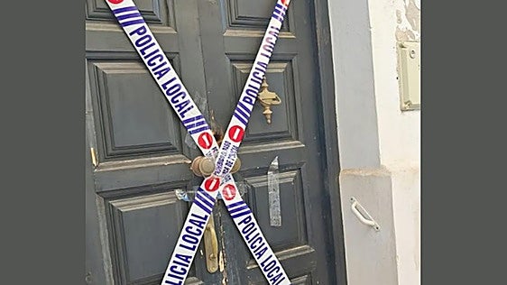 Vecinos de Íllora dan la voz de alarma a la Policía para frustrar el intento de okupación de una vivienda del centro