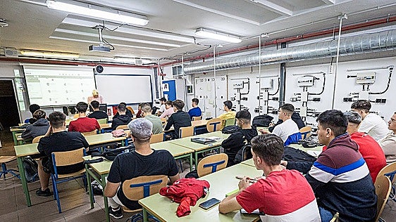 La FP crece en Granada centrada en emergencias sanitarias y tecnología