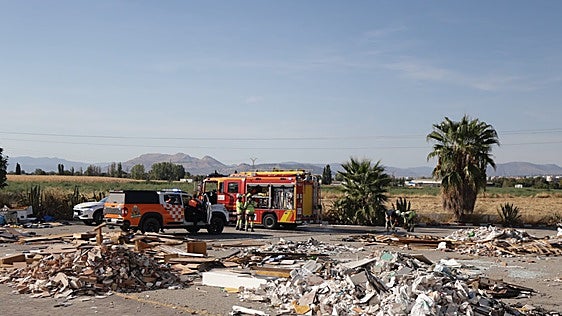 Arde el don José de Armilla tras un acto vandálico
