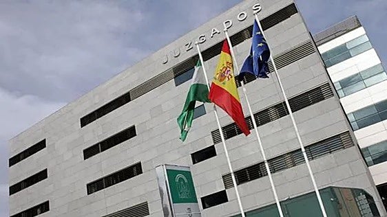Juzgan al acusado de maltratar a decenas de perros en una finca de Almería: «Había olor a muerte, a podrido»