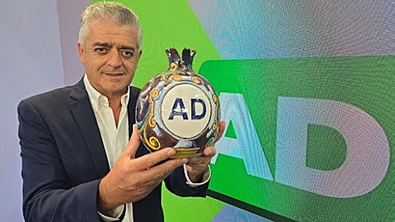 Así se pueden conseguir las granadas solidarias de los famosos para ayudar a la Asociación Contra el Cáncer