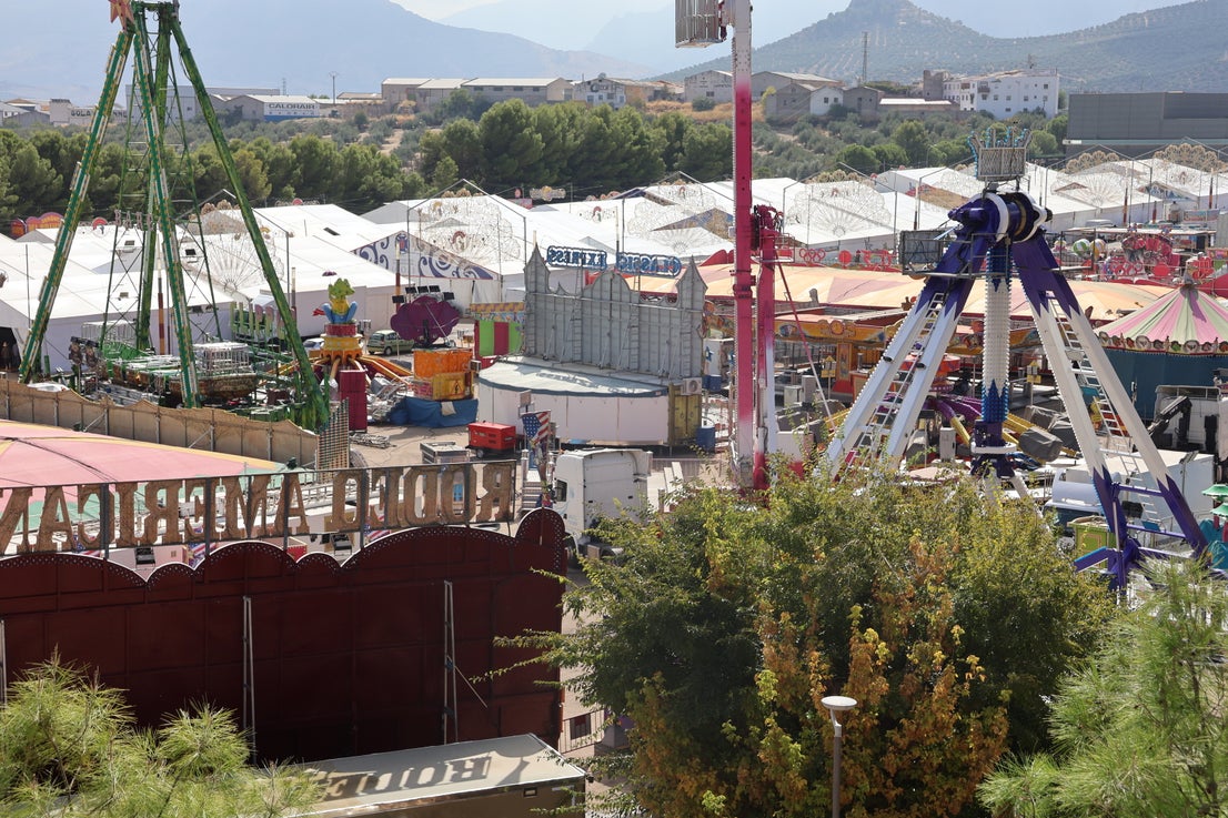 El montaje de la Feria de Jaén, en imágenes