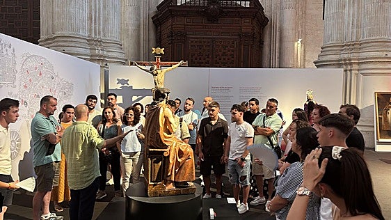 La muestra cofrade 'Kerygma' cumple un mes en la Catedral