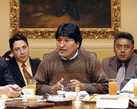 Evo Morales recorta su sueldo a la mitad y rebaja el de ministros y funcionarios