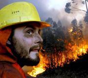 Declarados diecinueve incendios en Galicia, el más importante cerca de Santiago