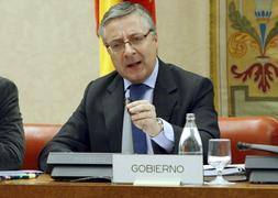 Fomento suprimirá los controladores aéreos en los aeropuertos pequeños