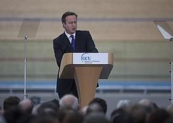 David Cameron, durante su discurso en el velódromo del Parque Olímpico de Londres. / Reuters